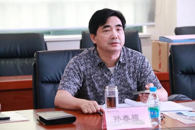 潛心課題研究同心筑夢，提升育人質量再譜華章（教研引領謀新篇,凝心聚力求發(fā)展）