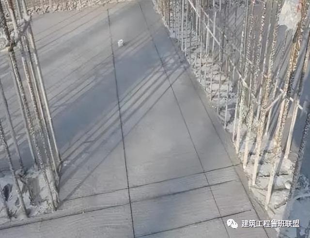 如何穿插提效縮短工期？中建項(xiàng)目示例（施工工藝程序簡(jiǎn)單可快速施工縮短工期提前發(fā)揮工程效益）