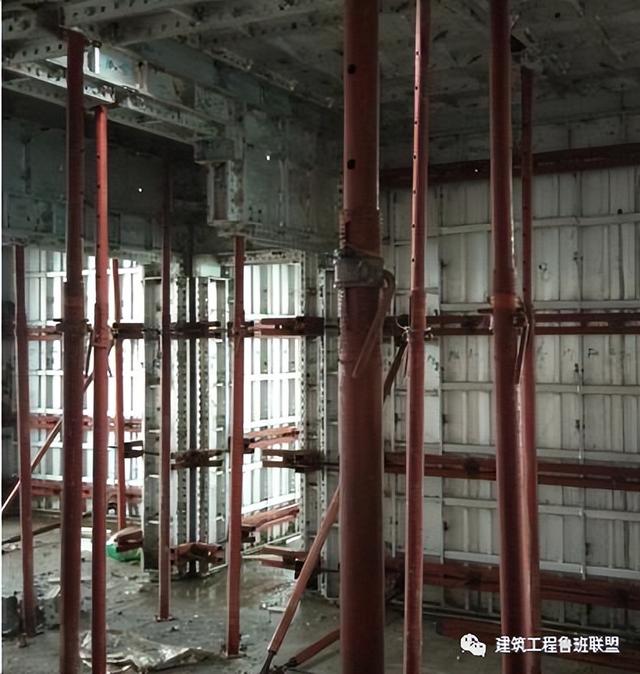 如何穿插提效縮短工期？中建項(xiàng)目示例（施工工藝程序簡(jiǎn)單可快速施工縮短工期提前發(fā)揮工程效益）