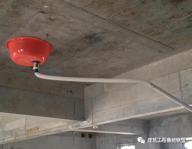 如何穿插提效縮短工期？中建項(xiàng)目示例（施工工藝程序簡(jiǎn)單可快速施工縮短工期提前發(fā)揮工程效益）