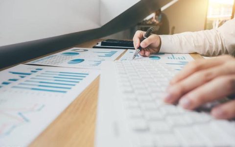 OA辦公管理軟件在企業(yè)中起到什么作用？（oa辦公系統(tǒng)的作用）