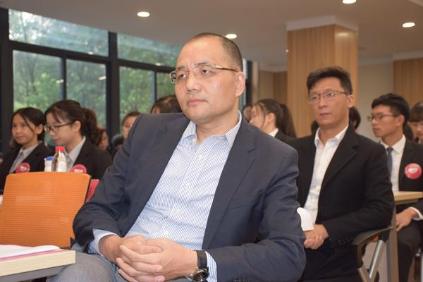 8支戰(zhàn)隊(duì)從這場5000人、750支隊(duì)伍的競賽中脫穎而出，總決賽倒計(jì)時(shí)?。╪支隊(duì)伍淘汰賽決出1234名）"