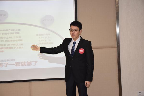 8支戰(zhàn)隊(duì)從這場5000人、750支隊(duì)伍的競賽中脫穎而出，總決賽倒計(jì)時(shí)！（n支隊(duì)伍淘汰賽決出1234名）"