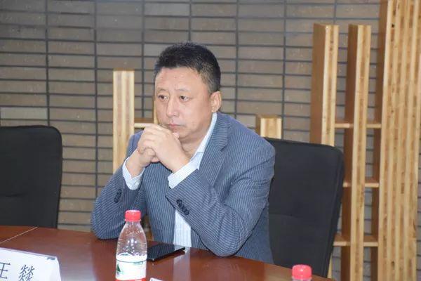 8支戰(zhàn)隊(duì)從這場5000人、750支隊(duì)伍的競賽中脫穎而出，總決賽倒計(jì)時(shí)?。╪支隊(duì)伍淘汰賽決出1234名）"