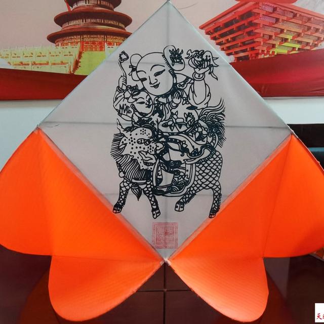 風(fēng)箏制作與放飛——長壽路社區(qū)“非遺進社區(qū)，文化共傳承”傳統(tǒng)技藝學(xué)堂活動