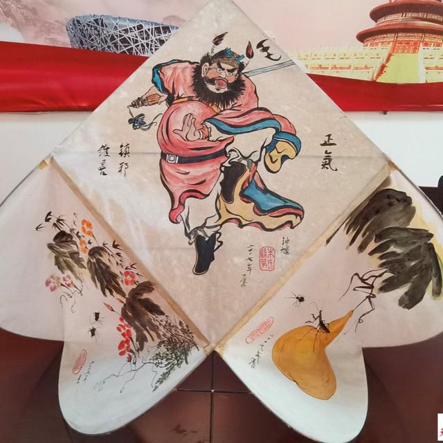 風(fēng)箏制作與放飛——長壽路社區(qū)“非遺進社區(qū)，文化共傳承”傳統(tǒng)技藝學(xué)堂活動