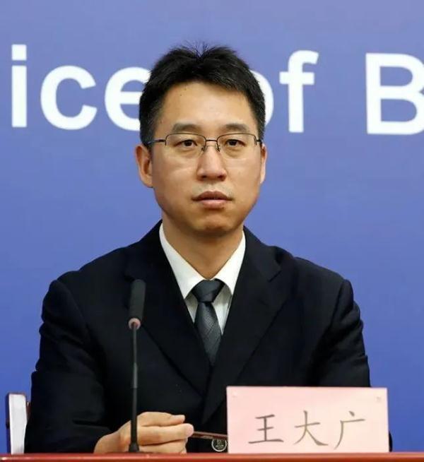 北京：抓經(jīng)營(yíng)必須抓防疫，統(tǒng)籌做好社會(huì)面疫情風(fēng)險(xiǎn)排查工作（堅(jiān)決做好北京疫情防控）