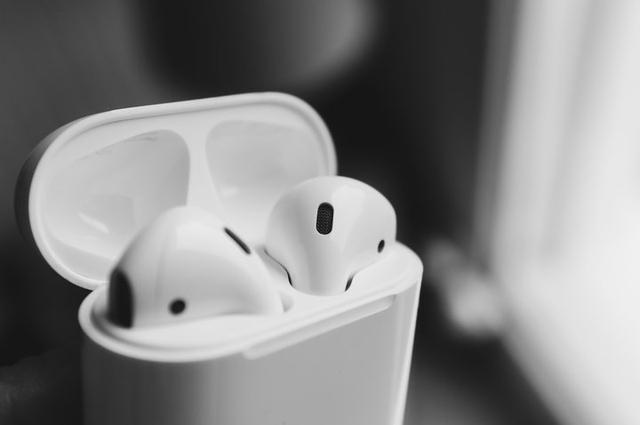 AirPods 固件大升級，媽媽再也不用擔(dān)心我弄丟耳機（airpods固件問題）